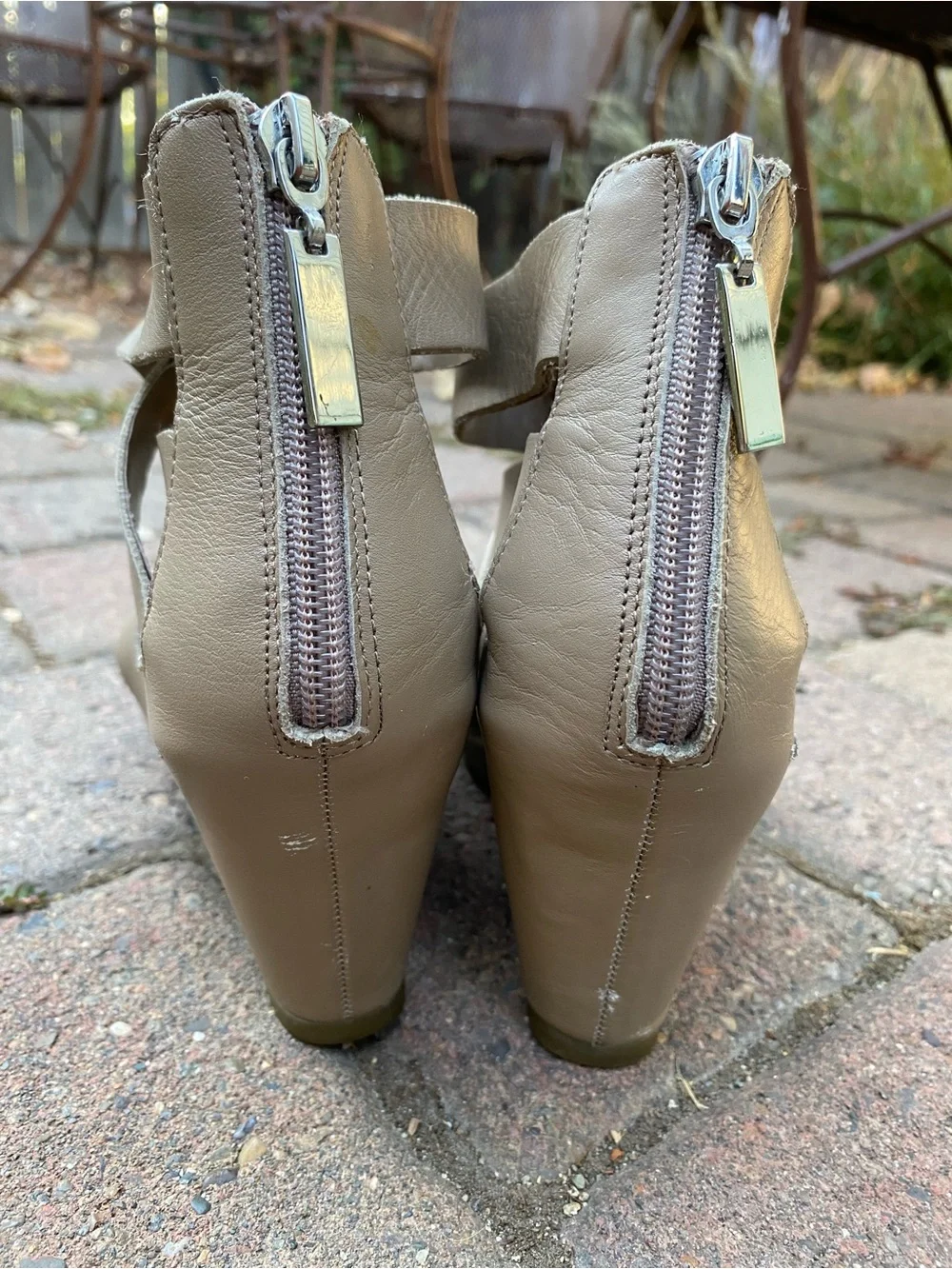 Dolce Vita -  Taupe leather Wedge Sandals - Strappy Open Toe